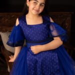 فستان أطفال أزرق ملكي بتفاصيل ذهبية