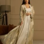 جلابية سهرة أوف وايت بطبقة شفافة مطرزة